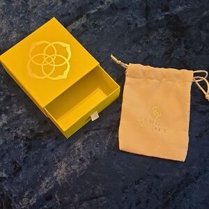 Kendra Scott Small Jewelry Box With Drawer And Jewelry Pouch